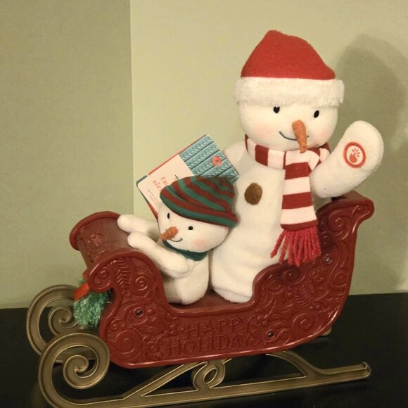 Hallmark Twinkling Sleigh Ride Snowmen 2016 Musical Motion Jingle Pals NWT - Picture 1 of 6